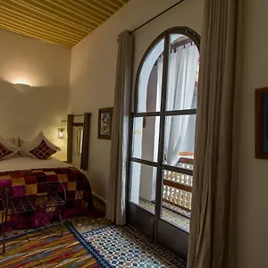 Riad Laaroussa, Fes