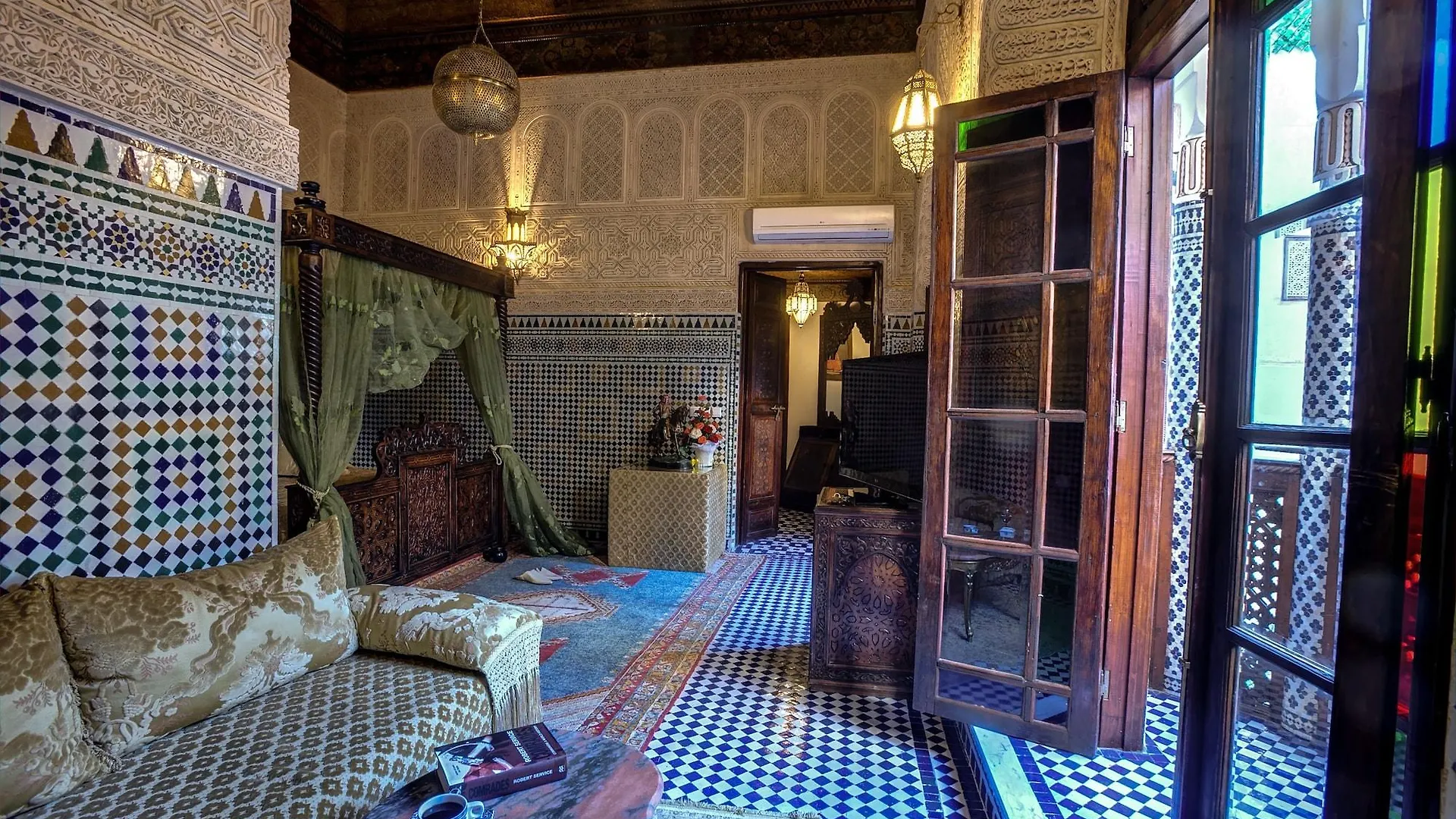 Riad Salam Fes